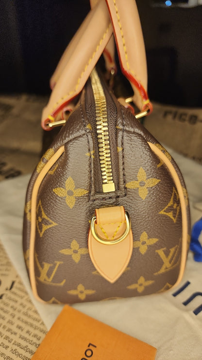 Louis Vuitton Speedy Bandouliere 20 Monogram Canvas Crossbody Handbag with Dust Bag & Strap