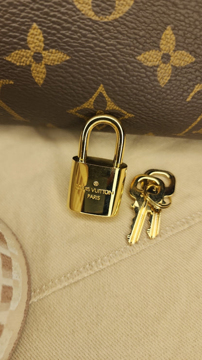 Louis Vuitton Speedy Bandouliere 20 Monogram Canvas Crossbody Handbag with Dust Bag & Strap