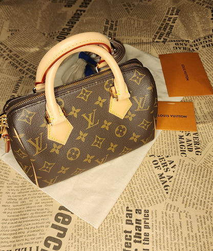Louis Vuitton Speedy Bandouliere 20 Monogram Canvas Crossbody Handbag with Dust Bag & Strap