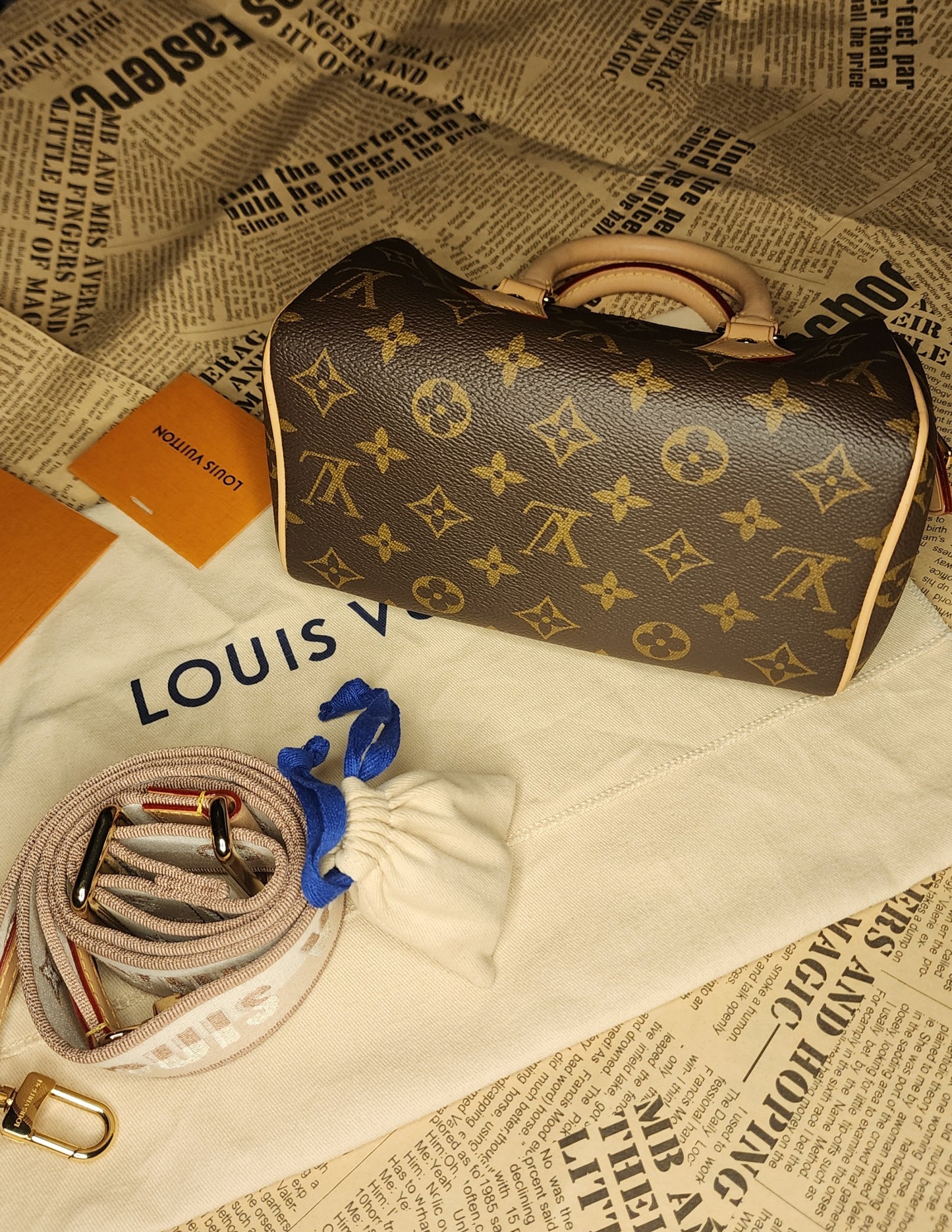 Louis Vuitton Speedy Bandouliere 20 Monogram Canvas Crossbody Handbag with Dust Bag & Strap