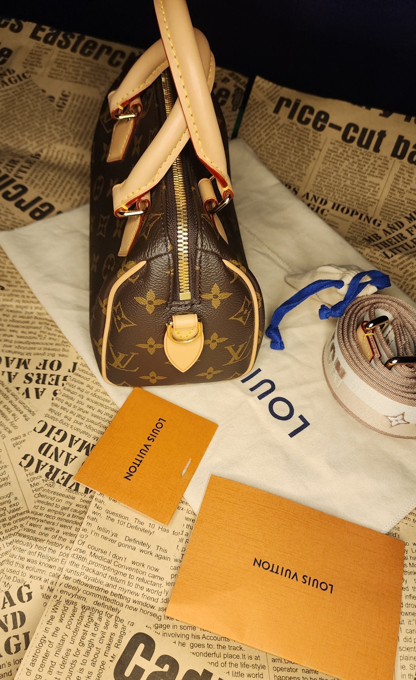 Louis Vuitton Speedy Bandouliere 20 Monogram Canvas Crossbody Handbag with Dust Bag & Strap