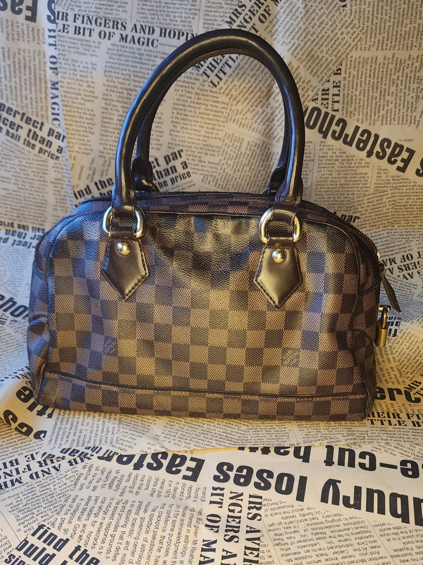 *Louis Vuitton Speedy 25 Damier Ebene Canvas Handbag – Pre_Owned