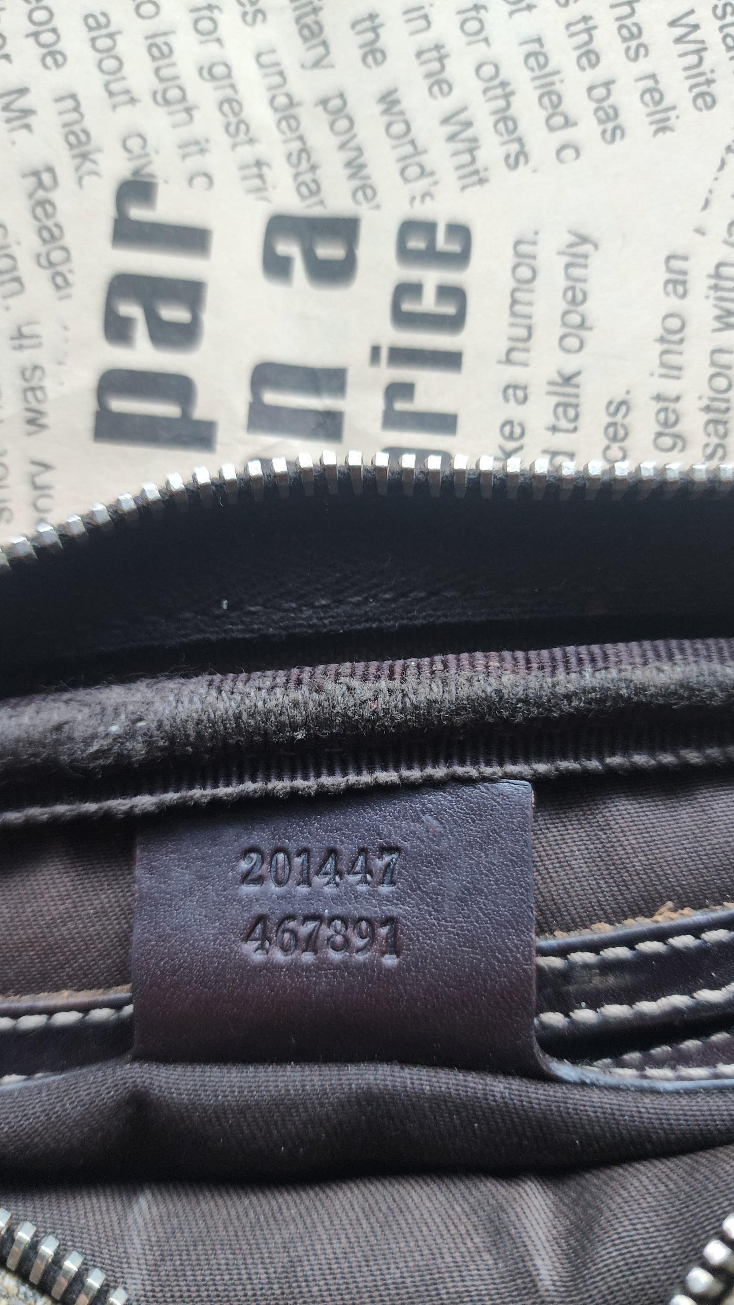 Gucci GG Supreme Canvas Shoulder Bag - Light Scuffs Pre_ Owned